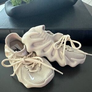 Baby Nike Free runners. 5-6 Toddler